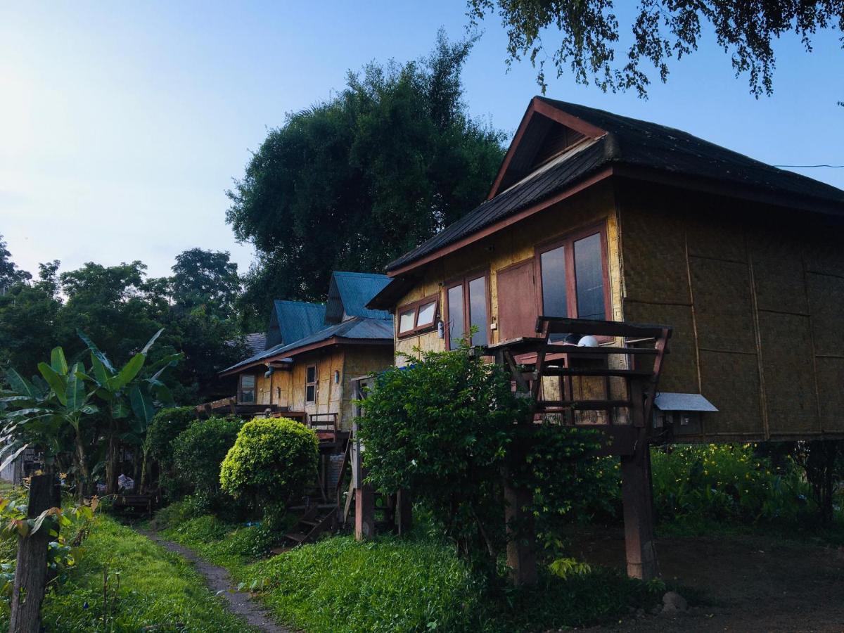 Golden Hut -Chill Bungalows In Town黄金泰式传统独栋小屋 Pai Exterior photo