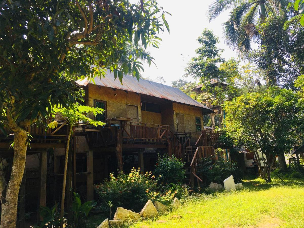 Golden Hut -Chill Bungalows In Town黄金泰式传统独栋小屋 Pai Exterior photo